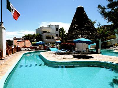 Imagen de la piscina del Hotel VILLAS MONTETAXCO. Foto 17