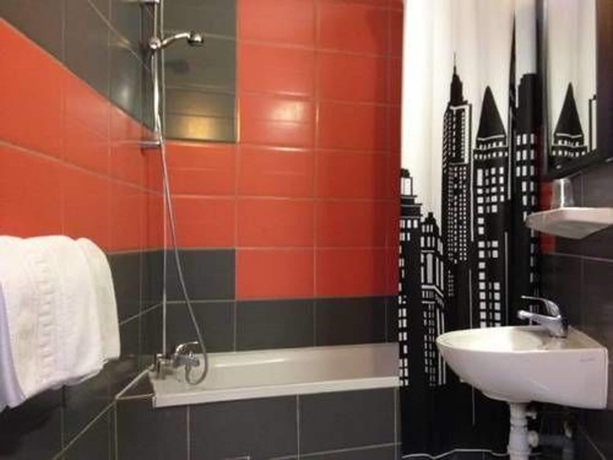 Imagen de la habitación del Hotel VINTIMILLE. Foto 16