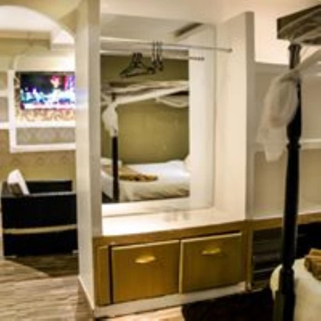 Imagen de la habitación del Hotel VIP Madeya. Foto 5