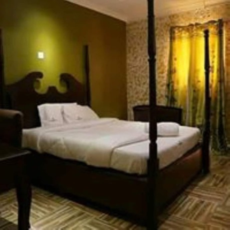 Imagen de la habitación del Hotel VIP Madeya. Foto 12