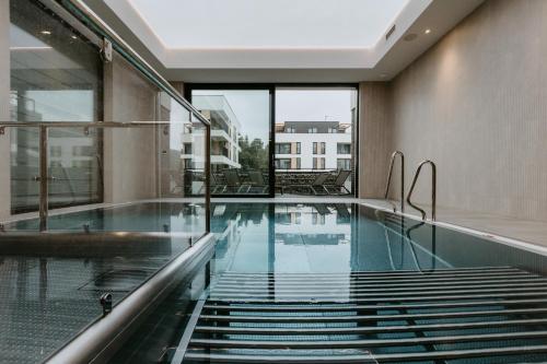 Imagen de la piscina del Hotel VISLOW Resort. Foto 18