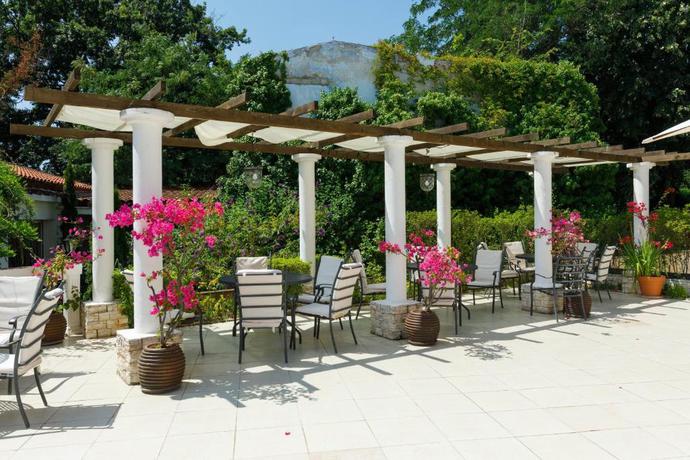 Imagen de los exteriores del Hotel VITA RAMA holistic hotel - vegan FB. Foto 6
