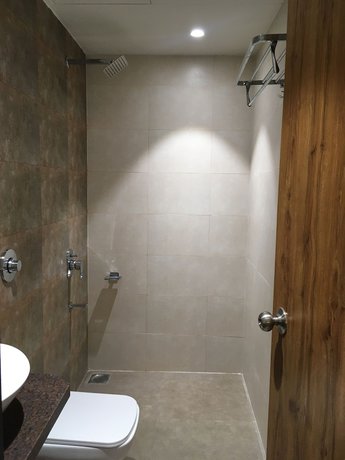 Imagen de la habitación del Hotel VITS Daman Devka Beach. Foto 13