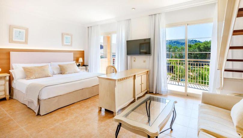 Imagen de la habitación del Hotel VIVA Cala Mesquida Suites & Spa Adults Only. Foto 5