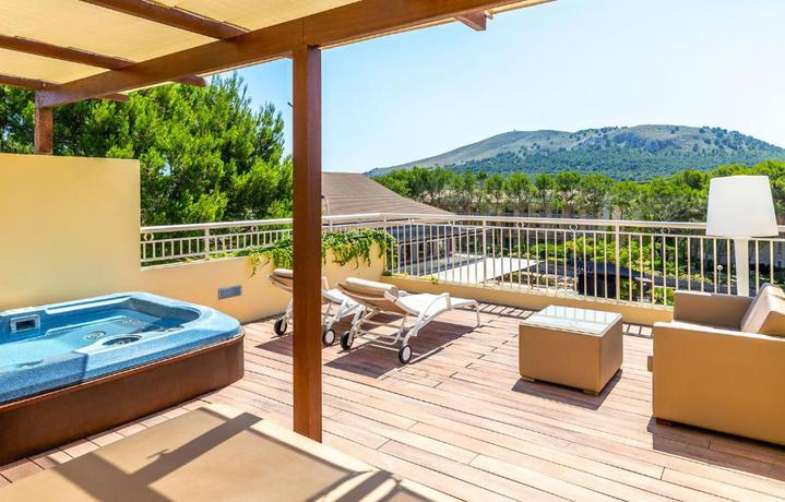 Imagen de la habitación del Hotel VIVA Cala Mesquida Suites & Spa Adults Only. Foto 10