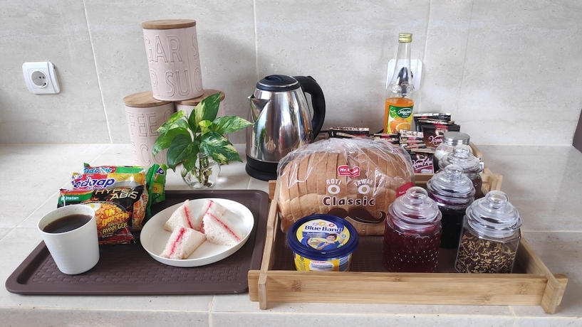 Imagen del bar/restaurante del Hotel VK Pods Pangandaran - Hostel. Foto 2