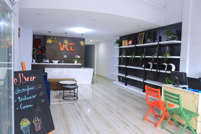 Imagen de los interiores del Hotel VKT. Foto 18