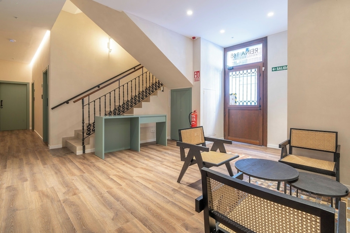 Imagen de los interiores del Hotel VLC Host - Reina. Foto 14
