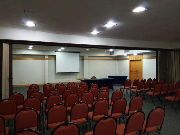Imagen de los interiores del Hotel VOA Tuti Bororo Budget. Foto 11