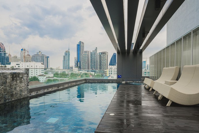 Imagen de la piscina del Hotel VOQUE and Serviced Residence Sukhumvit 51. Foto 16