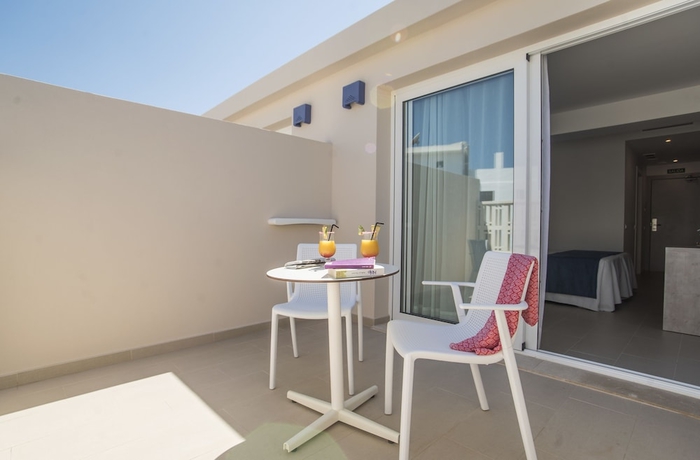 Imagen de la habitación del Hotel VORAMAR, Es Pujols. Foto 12