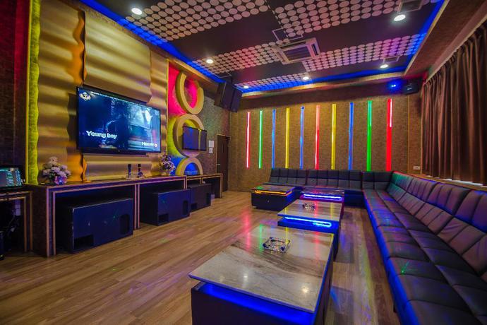 Imagen del bar/restaurante del Hotel VOUK VILLAGE. Foto 5