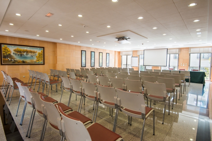 Imagen de los interiores del Hotel VP SOGNIO Metropolitano. Foto 13