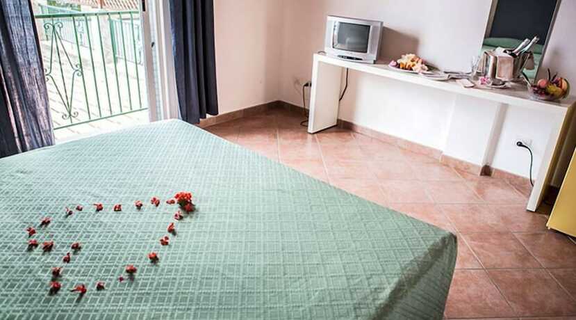 Imagen de la habitación del Hotel VR Club - Villa Ridente Club. Foto 12