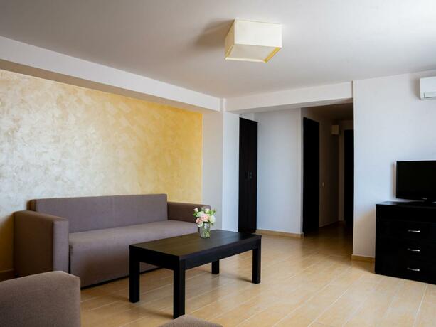 Imagen general del Hotel VRAJA MARII BTT. Foto 10