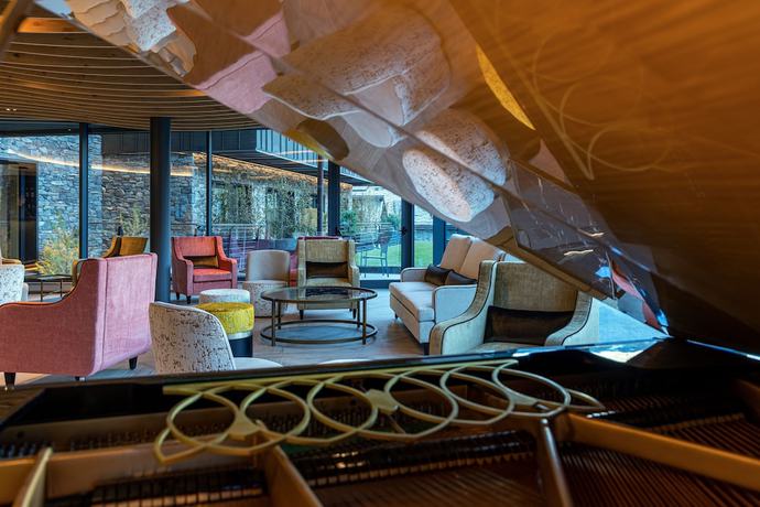 Imagen de los interiores del Hotel VRetreats Cervino. Foto 16