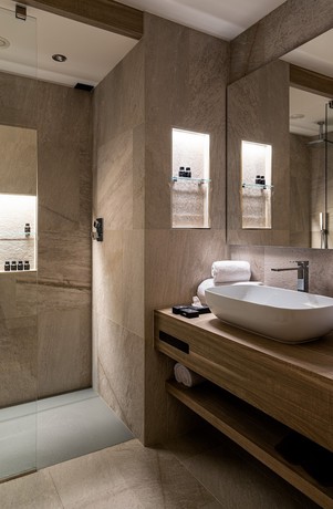 Imagen de la habitación del Hotel VRetreats Cervino. Foto 11