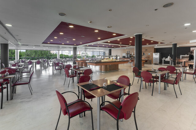 Imagen del bar/restaurante del Hotel VS Gandía Palace. Foto 3