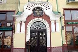 Imagen de los exteriores del Hotel VULTURUL NEGRU. Foto 6