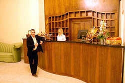 Imagen de los interiores del Hotel VULTURUL NEGRU. Foto 7