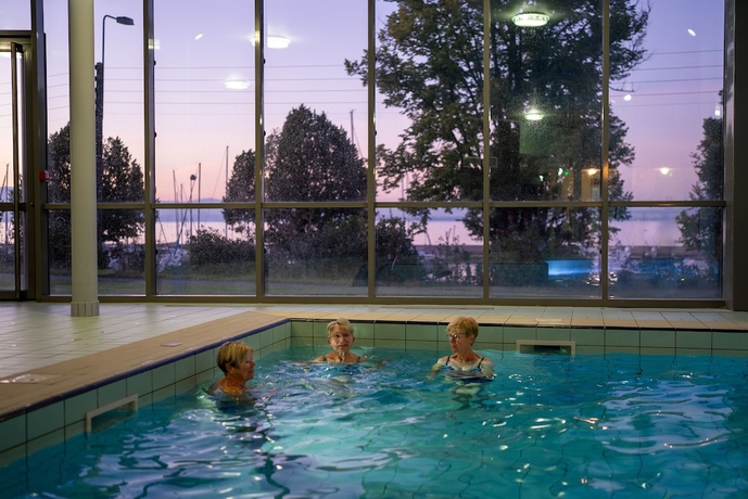 Imagen de la piscina del Hotel VVF Blériot-Plage. Foto 15