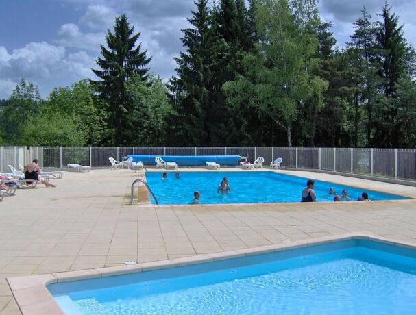 Imagen general del Hotel VVF Jura Lac de Vouglans, Maisod. Foto 9