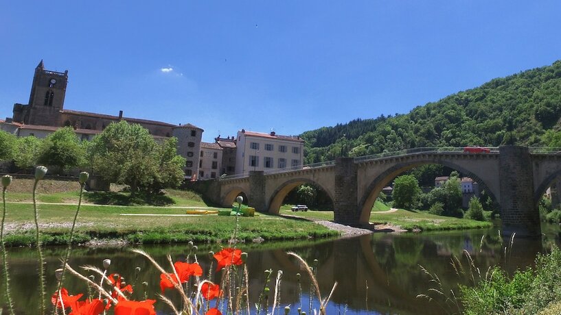 Imagen general del Hotel VVF Les Gorges de l\'Allier, Lavo&ucirc;te Chilhac. Foto 4