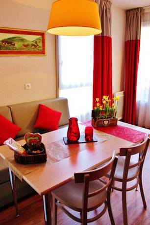 Imagen de la habitación del Hotel VVF Villages « Les Rives du Léman » Évian-les-Bains. Foto 11