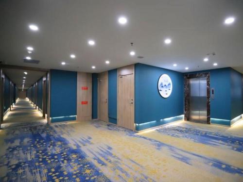 Imagen general del Hotel VX Jiangsu Taizhou Xinghua RT-Mart. Foto 3