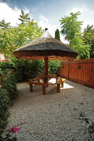 Imagen general del Hotel V&aacute;rkert Apartman. Foto 6