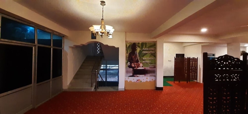 Imagen del bar/restaurante del Hotel Vaatika Inn Gaya. Foto 4