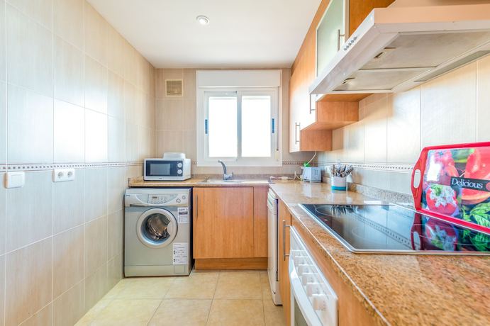 Imagen de la habitación del Hotel Vacaciones Oromarina Torremar. Foto 7