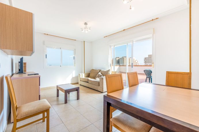 Imagen de la habitación del Hotel Vacaciones Oromarina Torremar. Foto 9