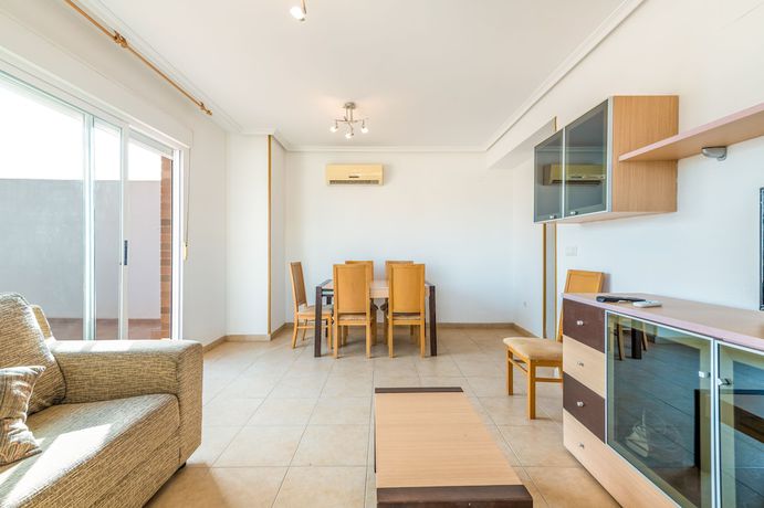 Imagen de la habitación del Hotel Vacaciones Oromarina Torremar. Foto 10