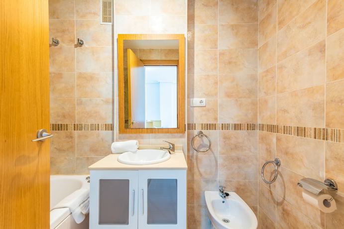 Imagen de la habitación del Hotel Vacaciones Oromarina Torremar. Foto 14