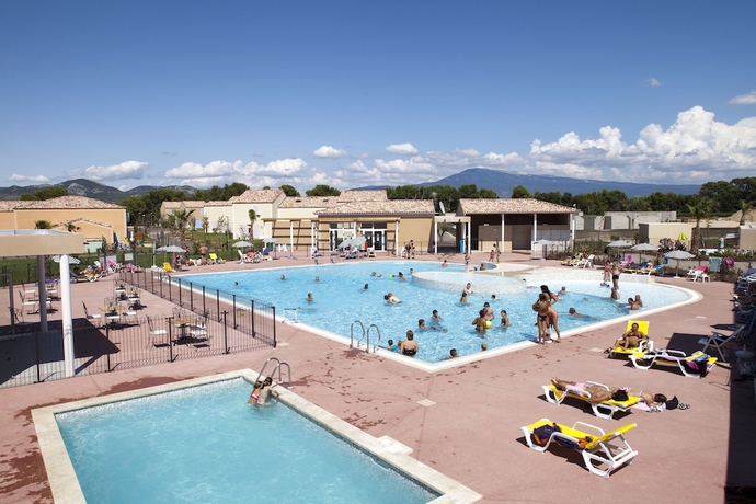 Imagen general del Hotel Vacancéole - Aubignan Les Demeures Du Ventoux. Foto 1