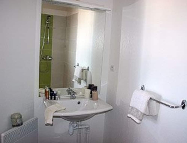 Imagen de la habitación del Hotel Vacancéole - Aubignan Les Demeures Du Ventoux. Foto 11