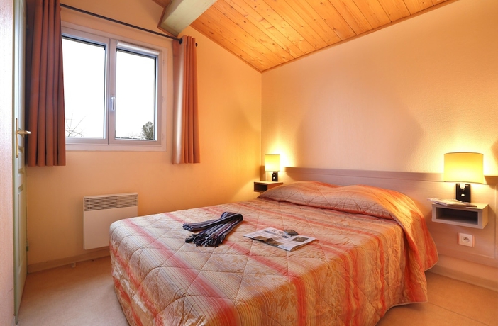 Imagen de la habitación del Hotel Vacanc&eacute;ole - Les Bastides De Fayence. Foto 3