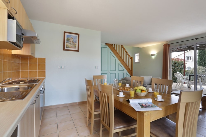 Imagen de la habitación del Hotel Vacanc&eacute;ole - Les Bastides De Fayence. Foto 10