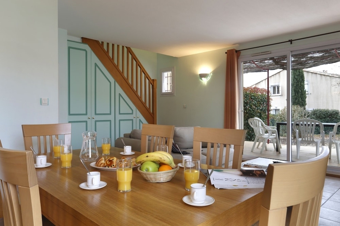 Imagen de la habitación del Hotel Vacanc&eacute;ole - Les Bastides De Fayence. Foto 11