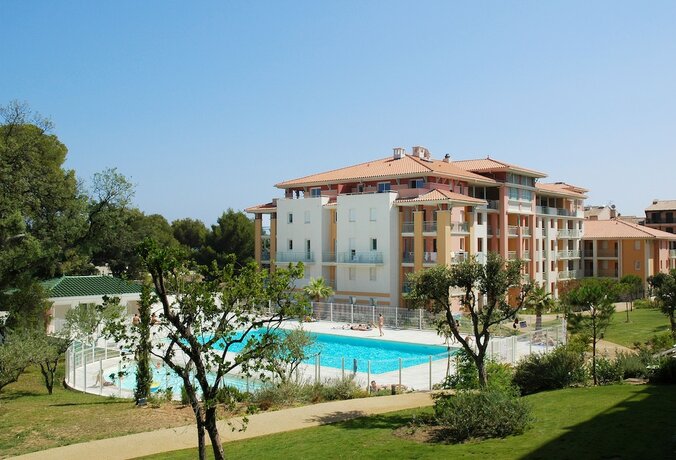 Imagen general del Hotel Vacanc&eacute;ole - Les Calanques du Parc. Foto 10