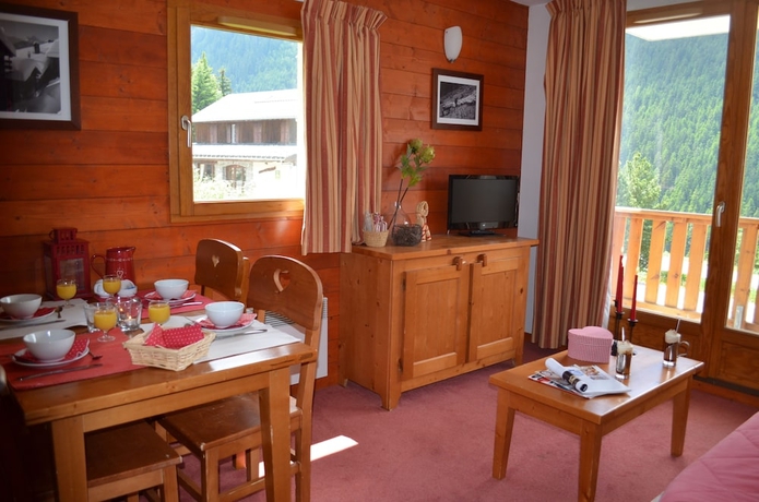 Imagen de la habitación del Hotel Vacancéole - Les Chalets de la Ramoure. Foto 12