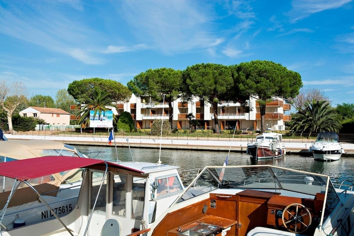 Imagen de la piscina del Hotel Vacancéole - Résidence Carré Marine. Foto 14
