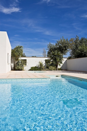 Imagen de la piscina del Hotel Vacancéole - Résidence Carré Marine. Foto 17