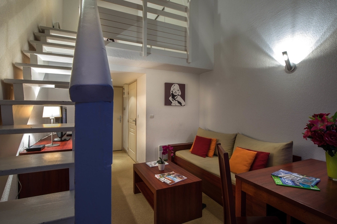 Imagen de los interiores del Hotel Vacancéole Résidence Le Saint Clair. Foto 15