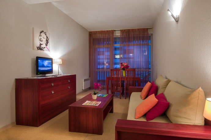 Imagen de la habitación del Hotel Vacancéole Résidence Le Saint Clair. Foto 2