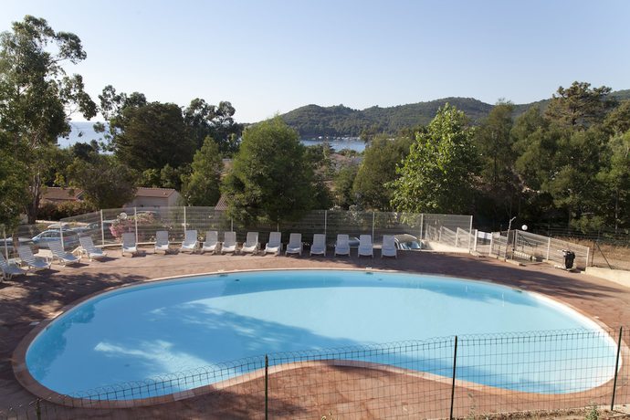 Imagen de la piscina del Hotel Vacancéole - Résidence Lisa Maria. Foto 20