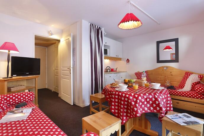 Imagen general del Hotel Vacancéole - Résidence Vega. Foto 4