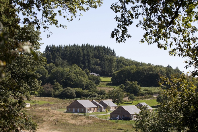 Imagen de los exteriores del Hotel Vacanc&eacute;ole &ndash; Le Domaine Du Bosquet. Foto 8