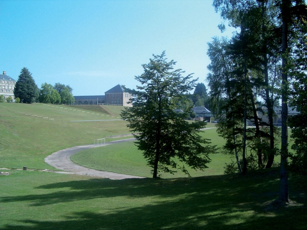 Imagen de los exteriores del Hotel Vacanc&eacute;ole &ndash; Le Domaine Du Bosquet. Foto 9